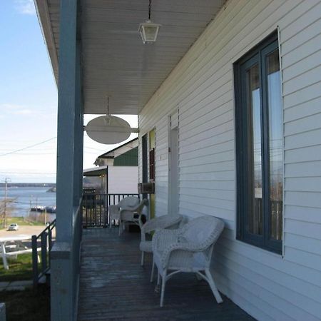 Le Goeland Tadoussac Exterior foto